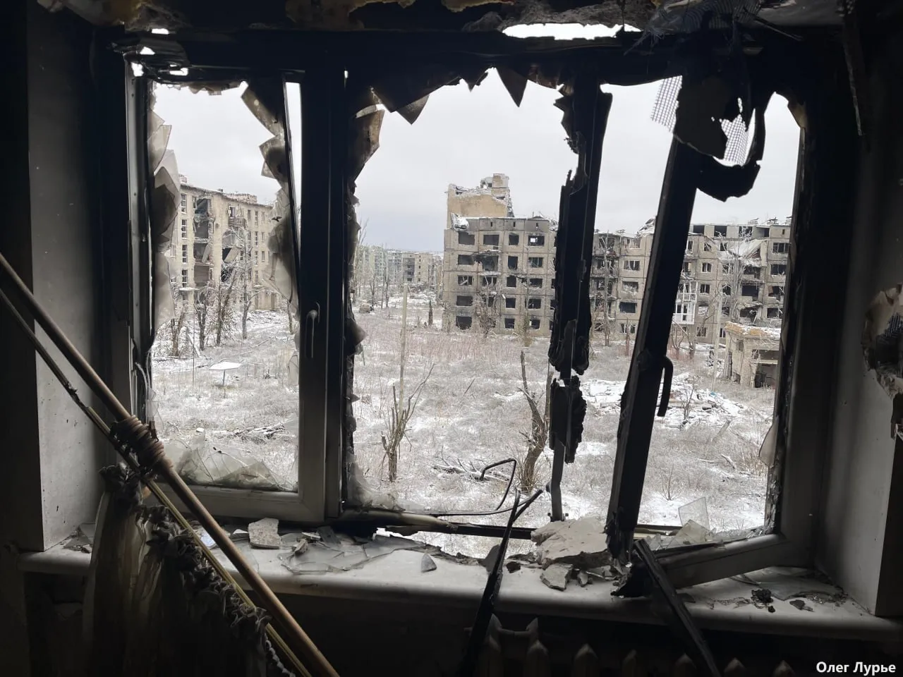Апокаліптичний вид з вікна в Бахмуті